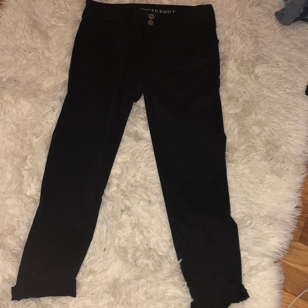 American Eagle black cropped jeans